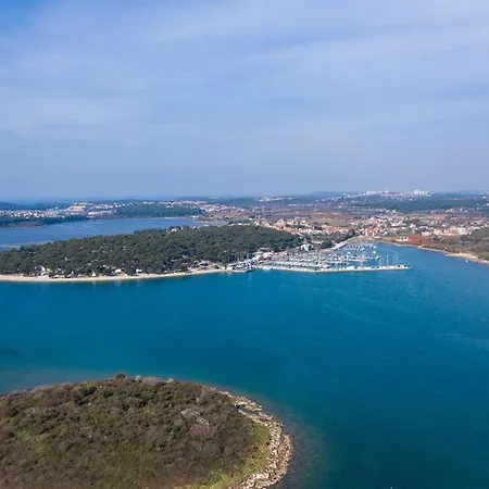 Villa Scala Pomer-sea View *