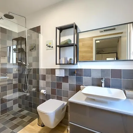 Scala Pomer-medulin Sea View Villa *