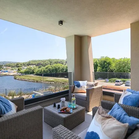 Scala Pomer-medulin Sea View