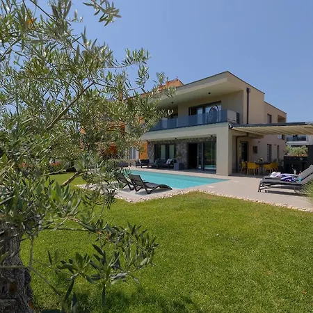 Scala Pomer-medulin Sea View Villa