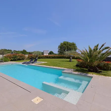 Scala Pomer-medulin Sea View Villa *