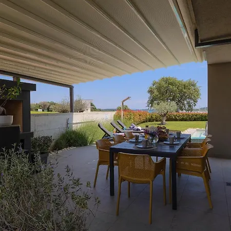 Вилла Scala Pomer-medulin Sea View