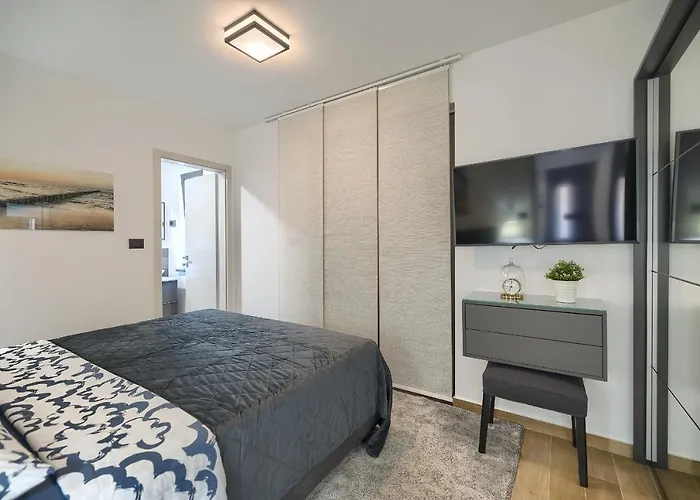 Villa Scala Pomer-medulin Sea View