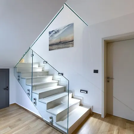 Scala Pomer-medulin Sea View Villa *